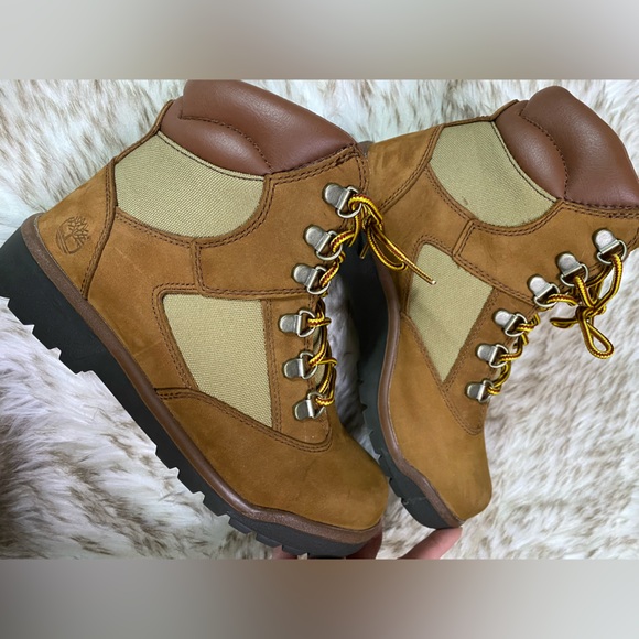 Timberland 6” Field Boots in Sundance/Brown Boys Size 4 - Picture 8 of 9